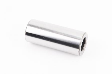 Палець поршня d-28x67mm до двигунів R185N/R190N/R192N