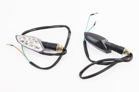 Повороти задні правий, лівий до мотоцикла Viper-Zongshen ZS200A-3, LED, різьба 10мм, 104x32мм