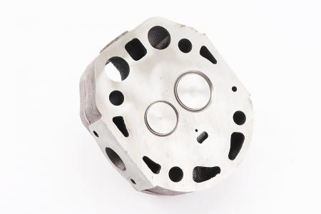 Головка циліндра до двигуна R180NM у зборі, з форкамерою KAMBERG