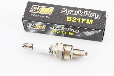 Свічка запалювання до скутера 4T B21FM M10 L12 — FUSION