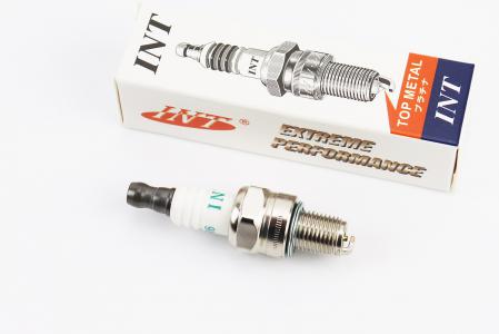 Свічка запалювання 4T HCMR6 M10-L12,7 до пил та мотокіс і двигунів JH/GY6, INT