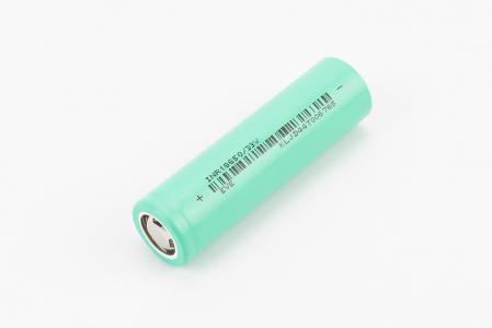 Акумулятор 3,6V 3200mAh 18650 3C Li-ion (D18*L65 мм), EVE 33V