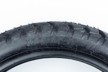 Шина 100/90-17 безкамерна, шипована до велосипеда SV-H324