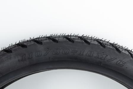 Шина 110/80-18 безкамерна, шипована до велосипеда Dakar 100 H-803