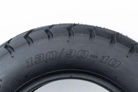 Шина 130/90-10 безкамерна, шипована до велосипеда L961