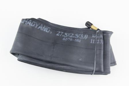 Камера 27,5"х2,50/3,0 з ніпелем (Schrader AV-48) до велосипеда