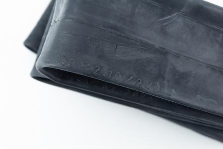 Камера 29"х2,10/2,40 з ніпелем (Presta FV-43) до велосипеда