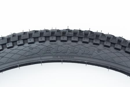 Шина 26"x2,00 (54-559) шипована до скутера SA-240