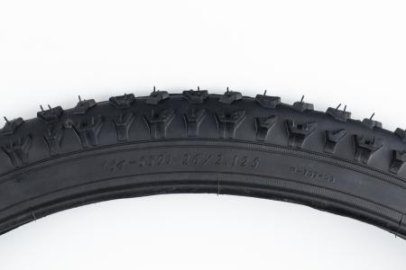 Шина 26"x2,125 (57-559) шипована до велосипеда P702