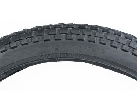 Шина 20"x2,125 (57-406) шипована до скутера SA-240