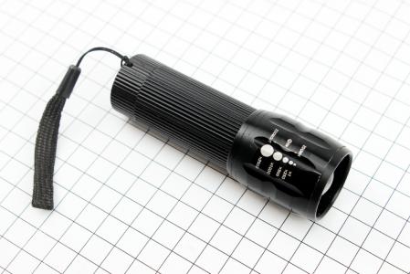 Ліхтар 1 LED (Zoom) ручний, алюмінієвий, під батарейки 3хAAA, чорний BL-8400-LM (без батарейок) до велосипеда