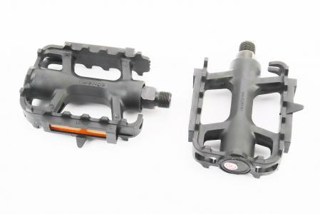 Педалі MTB 9/16" (106x80x26 мм) пластикові, чорні до велосипеда LU-207