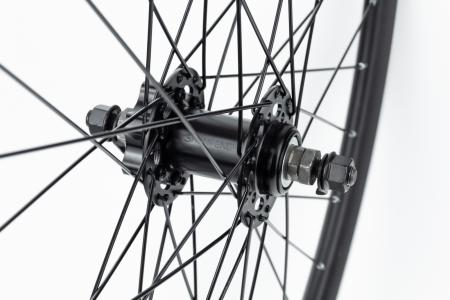 Колесо 27,5" переднє Disk-brake, обод "крапля" алюмінієвий, втулка 14Gx36H, кріпл. гайка, чорне "GRAVITY" до велосипеда