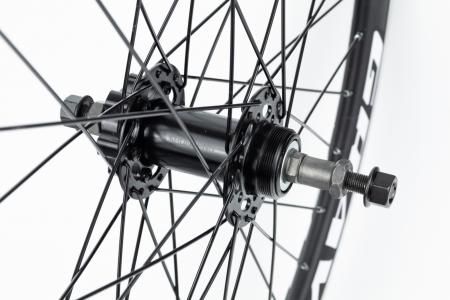 Колесо 24" заднє Disk-brake, обод "крапля" алюмінієвий, втулка 14Gх36H, під вільнобіг, кріпл. гайка, "GRAVITY" до велосипеда