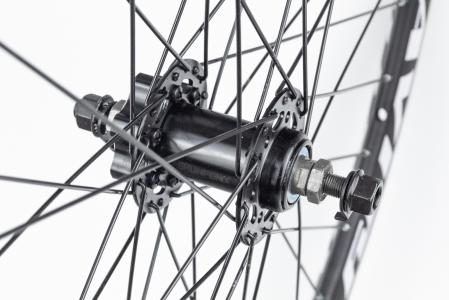Колесо 29" переднє Disk-brake, обод "крапля" алюмінієвий, втулка 14Gx36H, кріпл. гайка, чорне "GRAVITY" до велосипеда