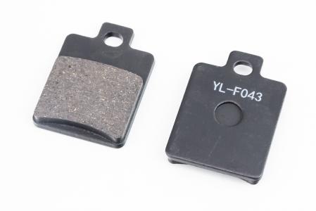 Гальмівні колодки дискові (ATV -150/200 cc), чорні YL-F043