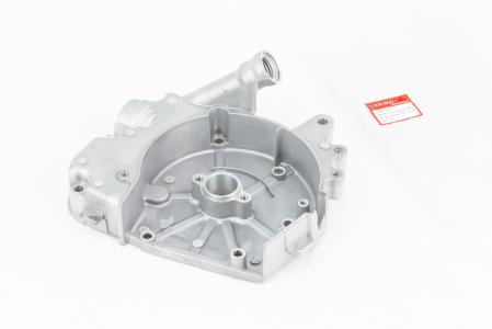 Кришка двигуна права 80 cc (під щуп) до скутера 50-100сс 4Т