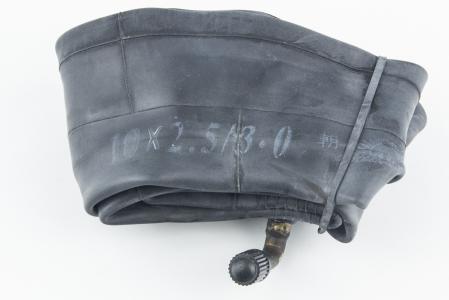 Камера 10"х2,5/3,0 з кривим ніпелем (Schrader AV), електросамокат до мотоцикла