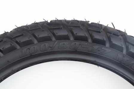 Шина 100/80-17 безкамерна, шипована DX-025 до велосипеда