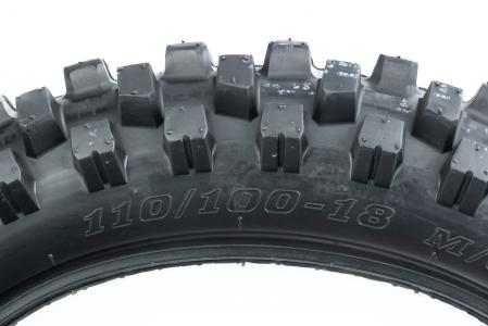 Шина 110/100-18 шипована CROSS SV-0805