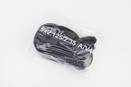 Камера 27,5"х2,10/2,35 з ніпелем (Schrader AV-48) до велосипеда