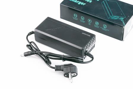 Зарядний пристрій 54.6V-2.0А (штекер DC 5,5/2,5 мм) з охолодженням, E-BIKE