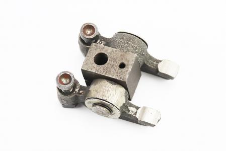 Коромисла клапанів в зборі для двигуна D170F